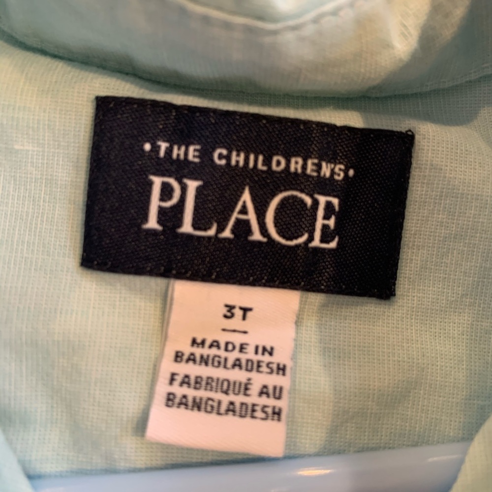 Toddler boys button down - Picture 2 of 3